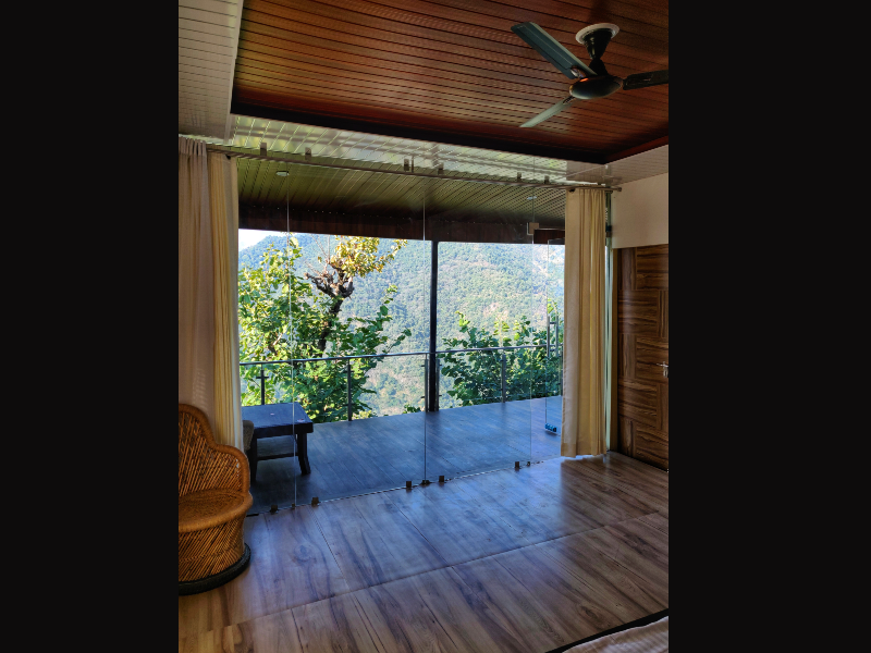 Villa on Hollywood Boulevard